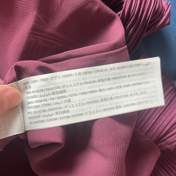 Abercrombie & Fitch Red Long Sleeve Dress | Small Tall - Picture 5 of 5